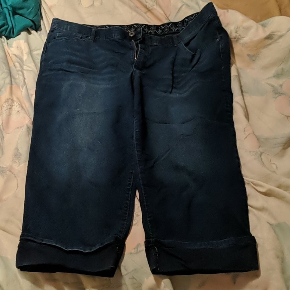 Capris